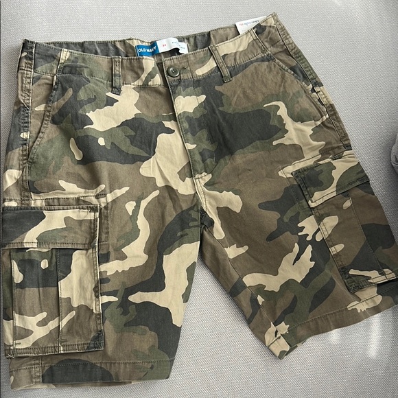 Men's Camouflage Cargo Shorts - Picture 1 of 7